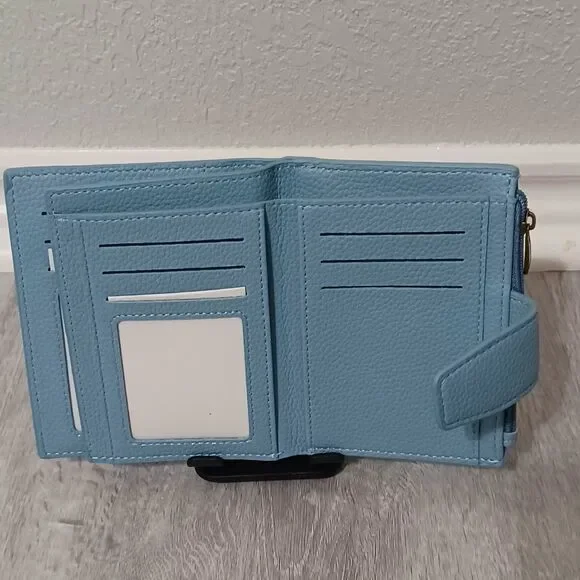 AIRKIT Light Blue Genuine Leather Wallet, RFID Blocking - Picture 4 of 5